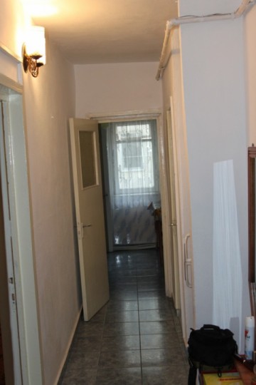 vand-apartament-3-camere-decomandat-zona-primaverii-9