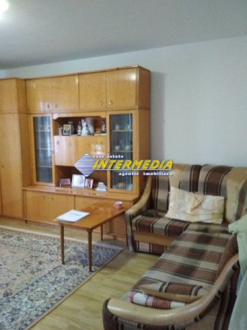 apartament-3-camere-de-vanzare-in-cetate-bloc-nou