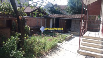casa-cu-2-camere-de-vanzare-in-centru-1
