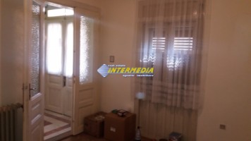 casa-cu-2-camere-de-vanzare-in-centru-5
