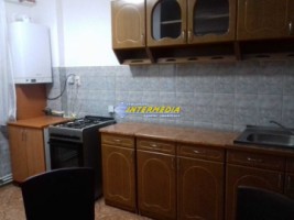 apartament-3-camere-de-inchiriat-in-alba-iulia-zona-cetate-8