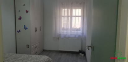 apartament-la-casa-cu-3-camere-decomnadate-de-vanzare-zona-centrala-11