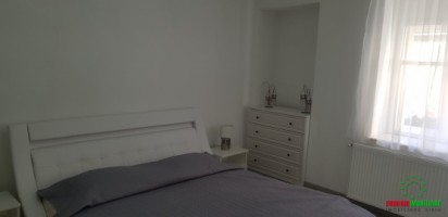 apartament-la-casa-cu-3-camere-decomnadate-de-vanzare-zona-centrala-12