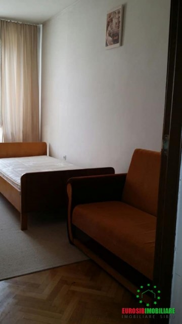 apartament-3-camere-de-vanare-in-sibiu-ultracentral-3