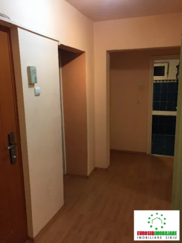 apartament-cu-3-camere-decomandate-de-vanzare-zona-siretului-2