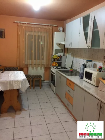 apartament-cu-3-camere-decomandate-de-vanzare-zona-siretului-3