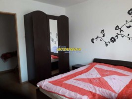 apartament-cu-3-camere-de-vanzare-et-1-4