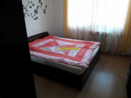 apartament-cu-3-camere-de-vanzare-et-1-5