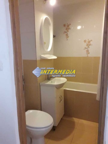 apartament-cu-3-camere-de-vanzare-et-1-10