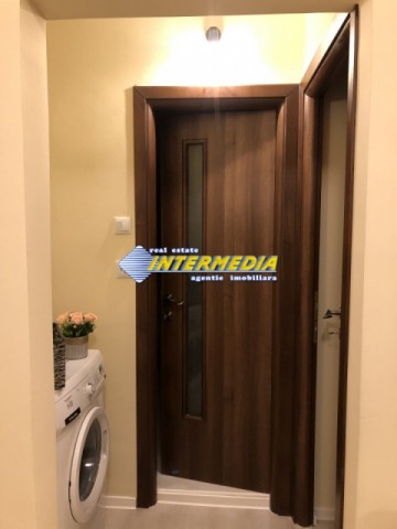 apartament-2-camere-decomandat-de-vanzare-cetate-piata-39