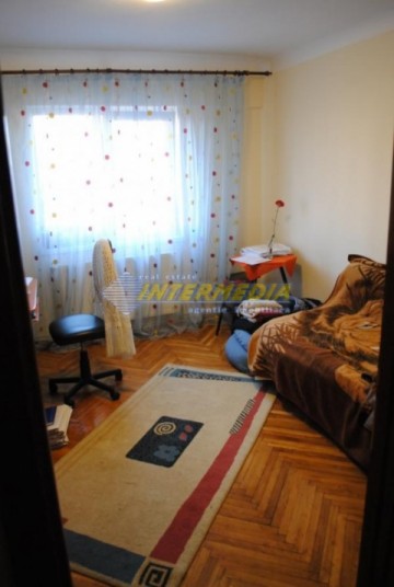 apartament-3-camere-proprietati-cetate-closca-alba-iulia-2