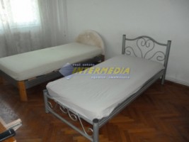 apartament-4-camere-decomandat-cetate-alba-iulia-3