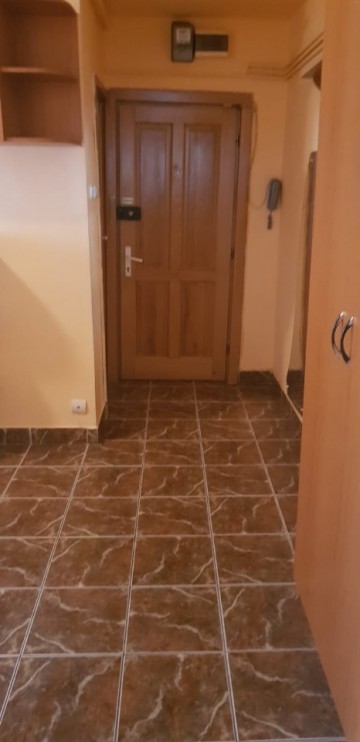 oferim-spre-vanzare-apartament-cu-doua-camere-2