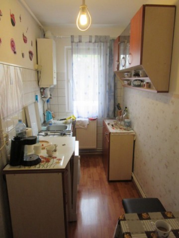 oferim-spre-vanzare-apartament-in-zona-dimbu-pietros-6