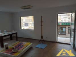 spatiu-comercial-pretabil-pentru-birouri-2