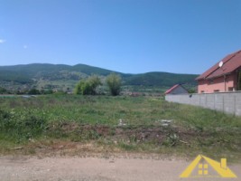 teren-de-casa-in-micesti