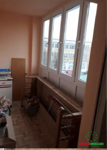 apartament-4-camere-decomandat-strand-et2-4