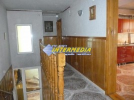 apartament-de-inchiriat-la-casa-centru-alba-iulia-4