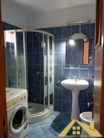 casa-zona-cetate-piata-4