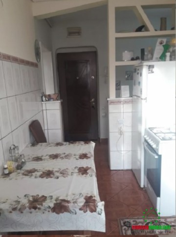 apartament-3-camere-semidecomandat-in-terezian-2