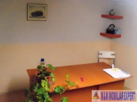 vandut-spatiu-birou-20-mp-campulung-1