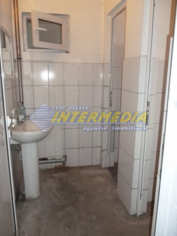 spatiu-comercial-de-inchiriat-in-centru-3