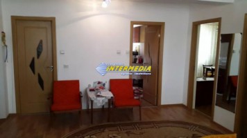 apartament-4-camere-decomandat-de-vanzare-cetate-foste-proprietati