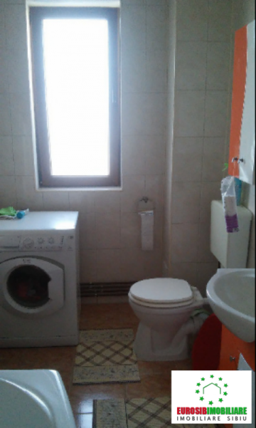 apartament-de-vanzare-cu-2-camere-decomandate-zona-selimbar-1