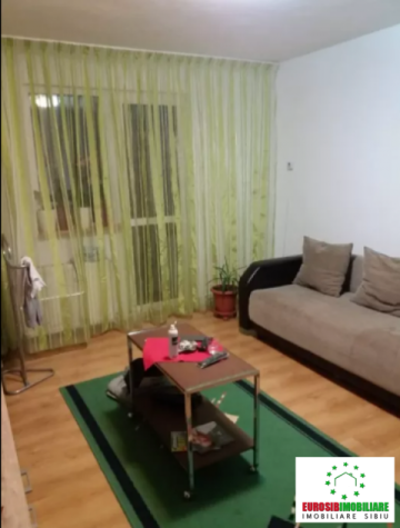 apartament-cu-3-camere-semidecomandat-in-sibiu-zona-hipodrom-iii-2