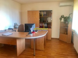 cladire-de-birouri-pretabila-pensiune-zona-cetatii-carolina