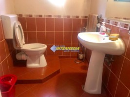 cladire-de-birouri-pretabila-pensiune-zona-cetatii-carolina-18