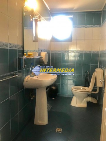 cladire-de-birouri-pretabila-pensiune-zona-cetatii-carolina-19