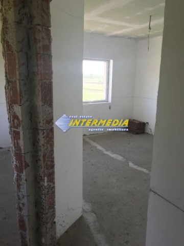 casa-noua-de-vanzare-in-alba-iulia-4-camere-46000-euro-10