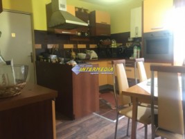 casa-de-vanzare-3-camere-centru-finisata-11