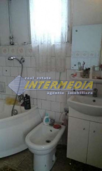 casa-de-vanzare-3-camere-in-alba-iulia-zona-centru-4