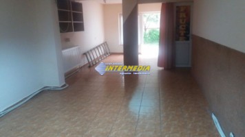 spatiu-comercial-de-vanzare-cetate-2