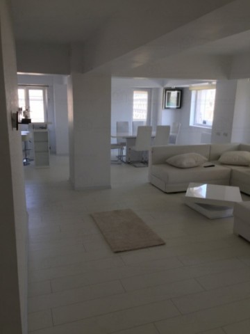 apartament-4-camere-universitate-1