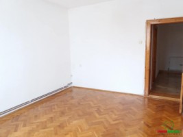 apartament-3-camere-de-inchiriat-in-sibiu-zona-calea-poplacii-3