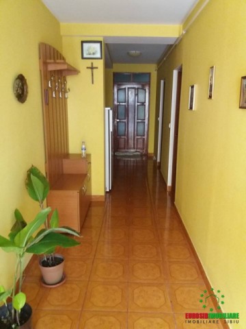 apartament-2-camere-la-casa-de-inchiriat-in-sibiu-zona-calea-poplacii-6