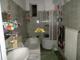 casa-de-vanzare-cetate-piata-7