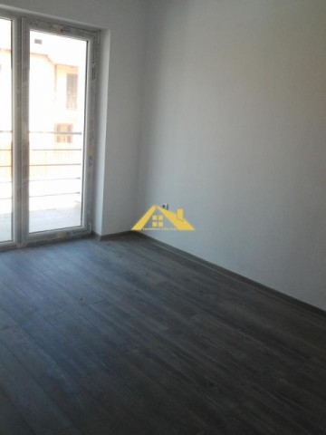 casa-insiruita-de-vanzare-cetate-2
