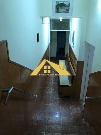 de-vanzare-2-case-la-pret-de-una-in-centru-10