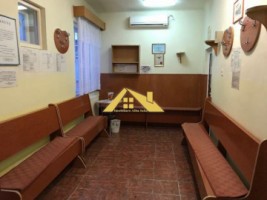 de-vanzare-2-case-la-pret-de-una-in-centru-12