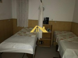 de-vanzare-2-case-la-pret-de-una-in-centru-11