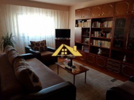 apartament-2-camere-zona-cetate-mercur-1