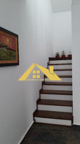 casa-inidividuala-renovata-de-vanzare-maieri-1