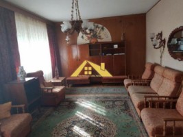 vand-casa-solida-in-cetate-2