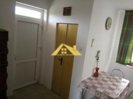 casa-finisata-si-mobilata-cetate-5