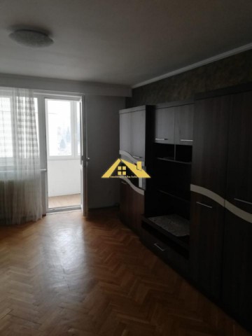 apartament-3-camere-cetate-11