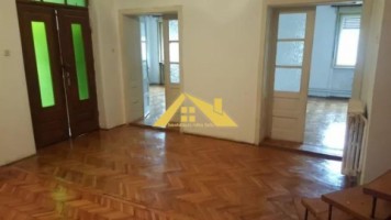 vand-casa-zona-centrulocuibila-imediat-1